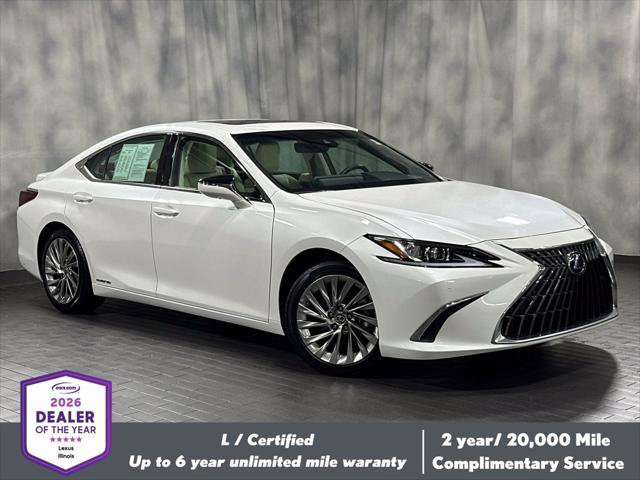 Certified 2022 Lexus ES 300h w/ Accessory Package 2 FWD image 1