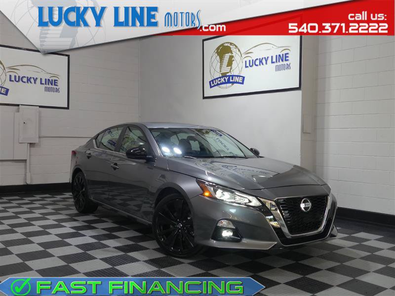 Used 2022 Nissan Altima 2.5 SR w/ Midnight Edition Package FWD image 1