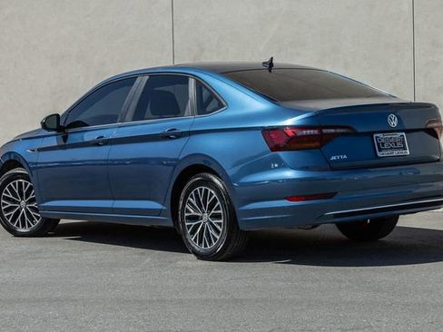 Used 2019 Volkswagen Jetta SEL FWD image 3