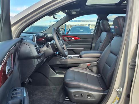 New 2026 Chevrolet Traverse Z71 w/ Driver Confidence Package image 15