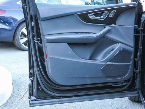 Used 2023 Audi Q7 3.0T Prestige w/ Prestige Package image 23