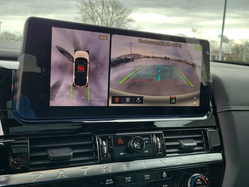 New 2026 Nissan Pathfinder Platinum image 25