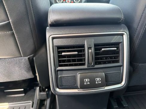 Certified 2023 Subaru Forester Limited AWD/4WD image 30