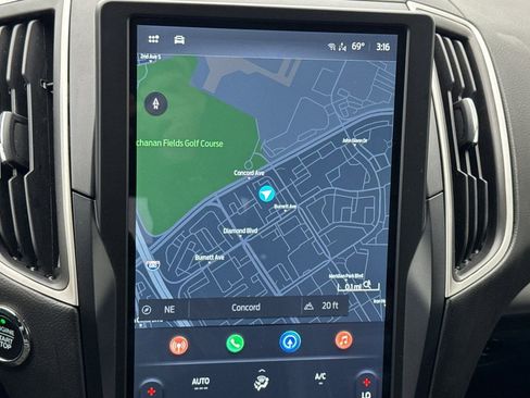 Used 2024 Ford Edge SEL image 16