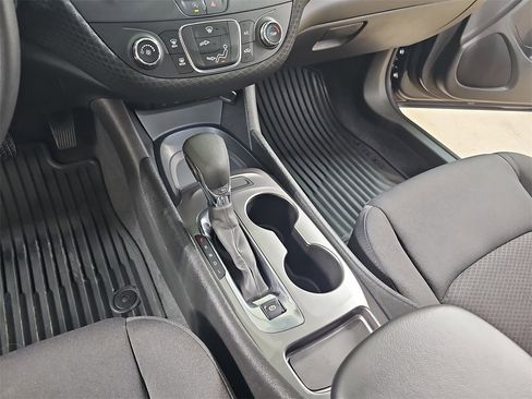 Certified 2023 Chevrolet Malibu LS image 28