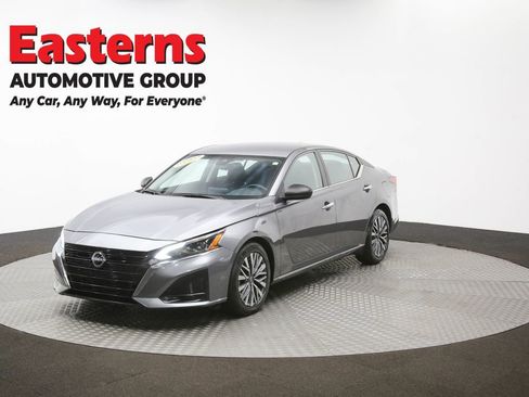 Used 2024 Nissan Altima 2.5 SV image 56
