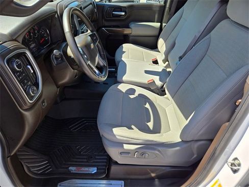 Used 2022 Chevrolet Silverado 1500 LT image 13