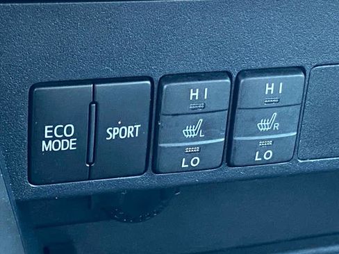 Used 2017 Toyota RAV4 Limited image 20