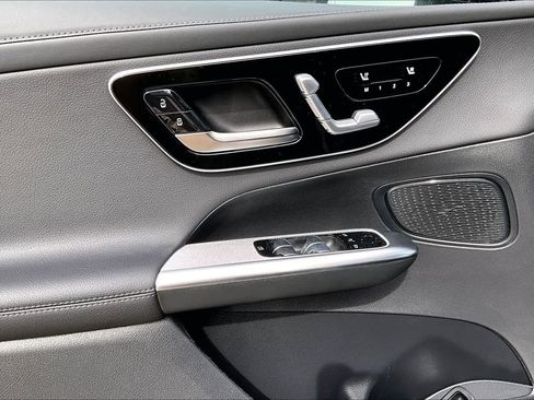New 2026 Mercedes-Benz GLC 300 image 15