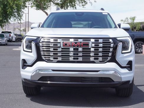 New 2026 GMC Terrain Denali AWD/4WD image 5