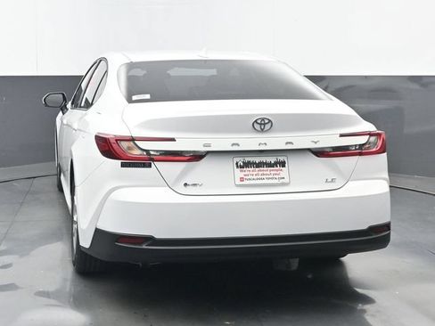 New 2026 Toyota Camry LE FWD image 17