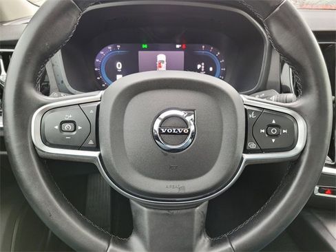 Used 2024 Volvo S60 B5 Core image 28