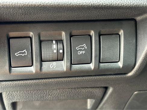 Used 2021 Subaru Outback Onyx Edition XT image 12