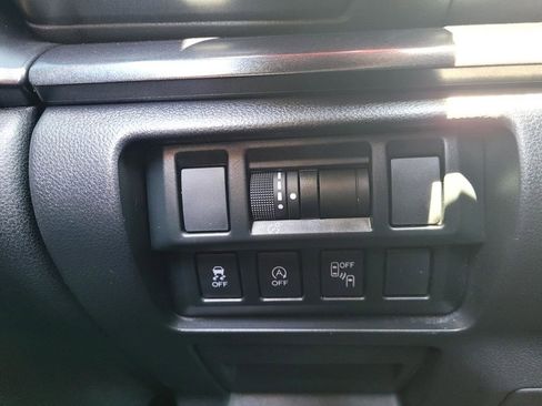 Used 2021 Subaru Crosstrek 2.5i Sport w/ Moonroof Package AWD/4WD image 22