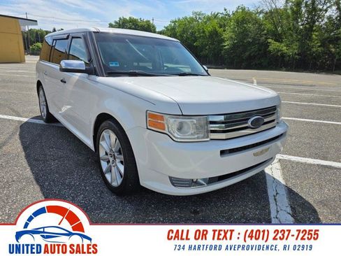Used 2012 Ford Flex Limited w/ Equipment Group Order Code FWD image 7