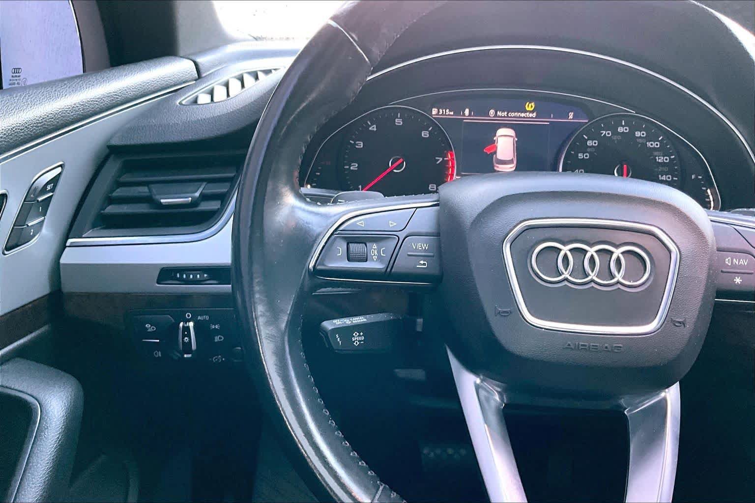 Used 2017 Audi Q7 2.0T Premium AWD/4WD image 24
