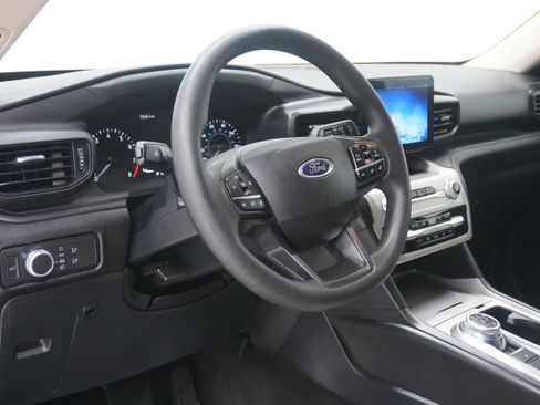 Used 2021 Ford Explorer 2WD image 10