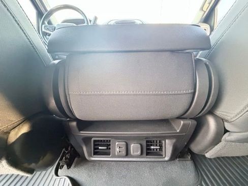 Used 2019 Chevrolet Silverado 1500 LT w/ All-Star Edition image 27