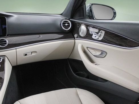 Used 2023 Mercedes-Benz E 350 4MATIC Sedan image 20