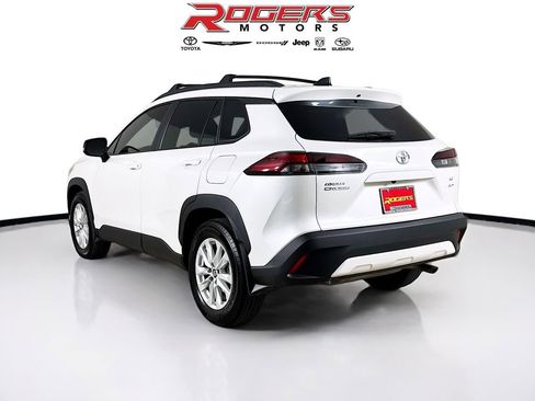 Used 2026 Toyota Corolla Cross LE image 11