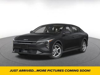 Used 2026 Kia K4 FWD video 1