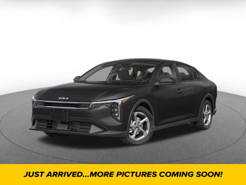 Used 2026 Kia K4 FWD image 1