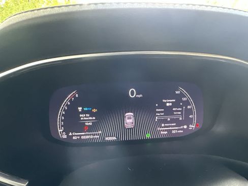 Used 2025 Acura MDX w/ Technology Package FWD image 16