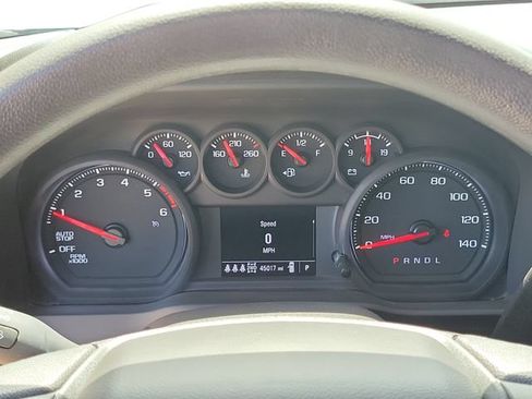 Used 2025 Chevrolet Silverado 1500 Custom Trail Boss AWD/4WD image 23