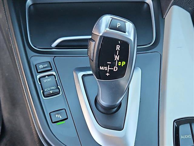 Used 2016 BMW 320i Sedan RWD image 12