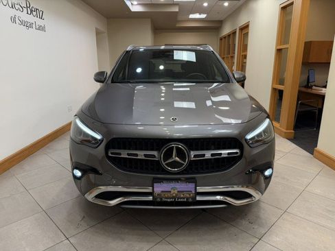 Certified 2025 Mercedes-Benz GLA 250 image 2
