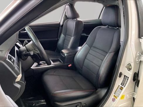 Used 2016 Toyota Camry SE FWD image 15