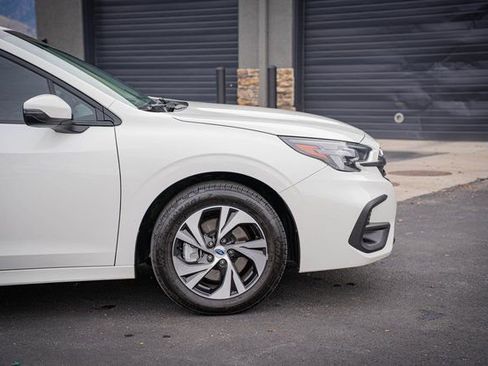 Used 2024 Subaru Legacy Premium image 5