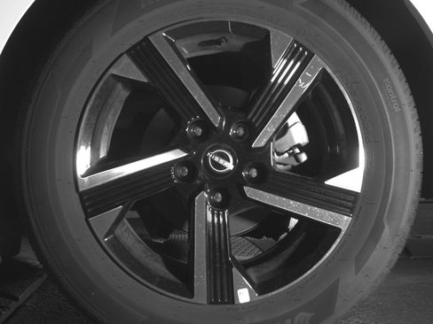 Used 2025 Nissan Sentra SV FWD image 14