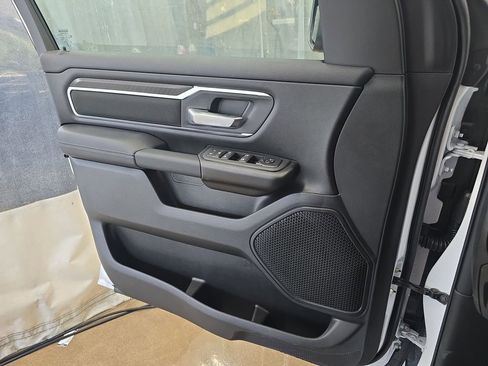 New 2026 RAM 1500 4x4 Crew Cab image 27