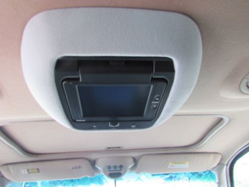 Used 2000 Lincoln Navigator 2WD image 21