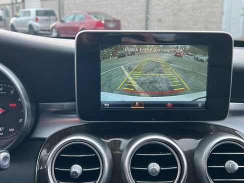 Used 2016 Mercedes-Benz C 300 4MATIC Sedan image 3