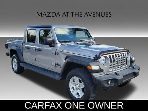 Used 2020 Jeep Gladiator Sport w/ Quick Order Package 24S AWD/4WD image 3