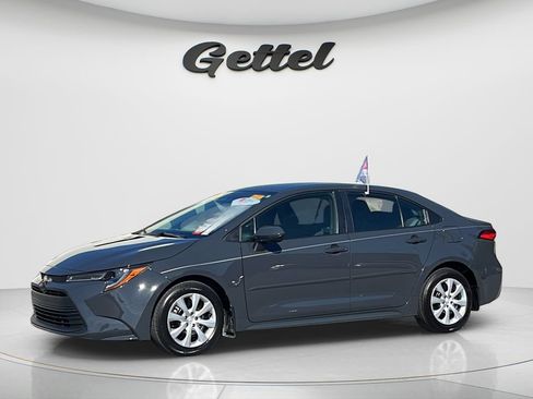 Used 2024 Toyota Corolla LE FWD image 1
