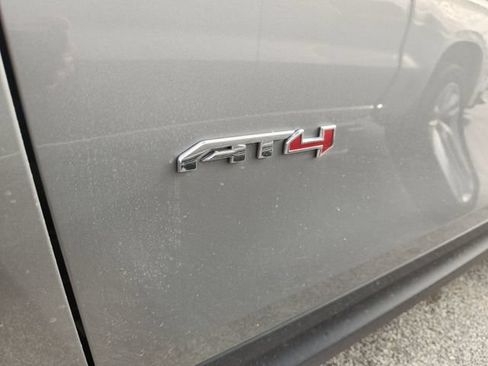 Used 2024 GMC Terrain AT4 w/ Infotainment Package II AWD/4WD image 9