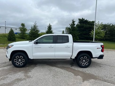 Used 2023 Chevrolet Colorado Z71 w/ Z71 Convenience Package 2 AWD/4WD image 8