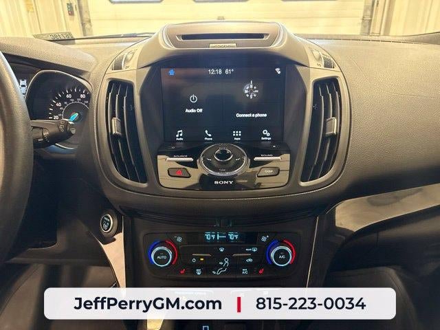Used 2017 Ford Escape Titanium FWD image 19