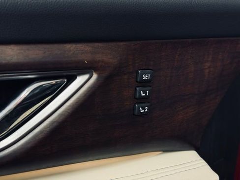 Used 2022 Subaru Ascent Touring image 17