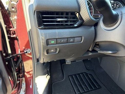 New 2025 Nissan Sentra SV w/ Trunk Package image 29