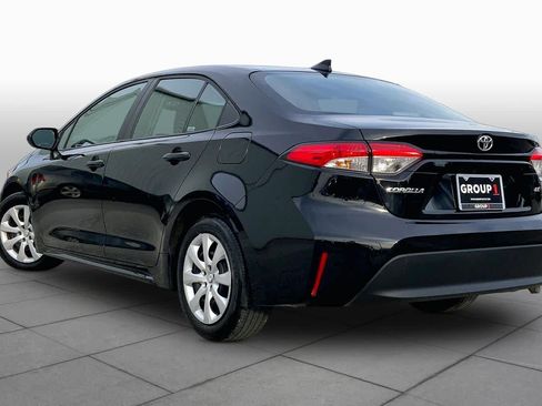 Used 2025 Toyota Corolla LE FWD image 12