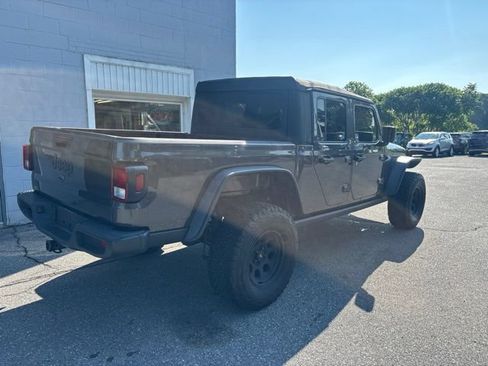 Used 2021 Jeep Gladiator Sport AWD/4WD image 6