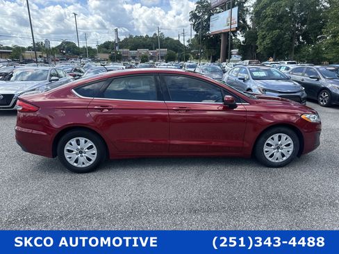 Used 2019 Ford Fusion S image 6