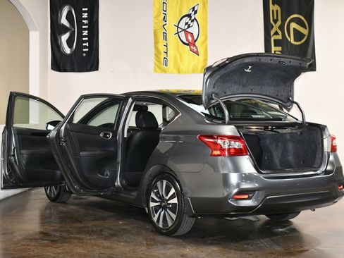 Used 2019 Nissan Sentra SL image 92