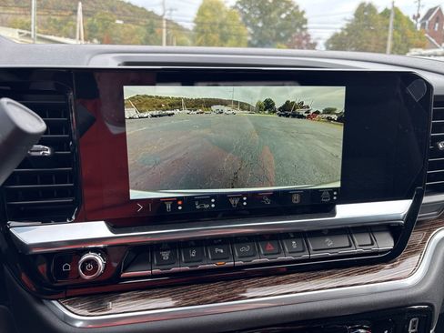 New 2026 GMC Sierra 2500 SLE image 17