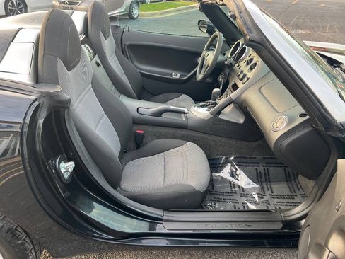 Used 2009 Pontiac Solstice Convertible w/ Preferred Package RWD image 22