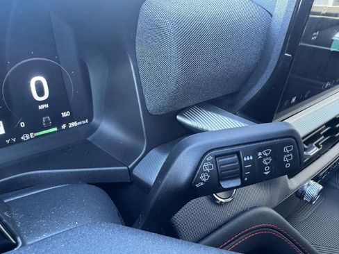 Used 2025 Ford Explorer ST-Line w/ ST-Line Street Pack image 19